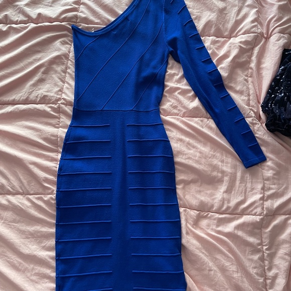 One shoulder midi sweater dress - Picture 3 of 3